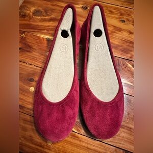 Chic Burgundy Suede Tieks Women's Ballet Flats